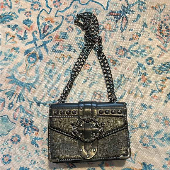 Black mini bag with monkey buckle. - Picture 4 of 7